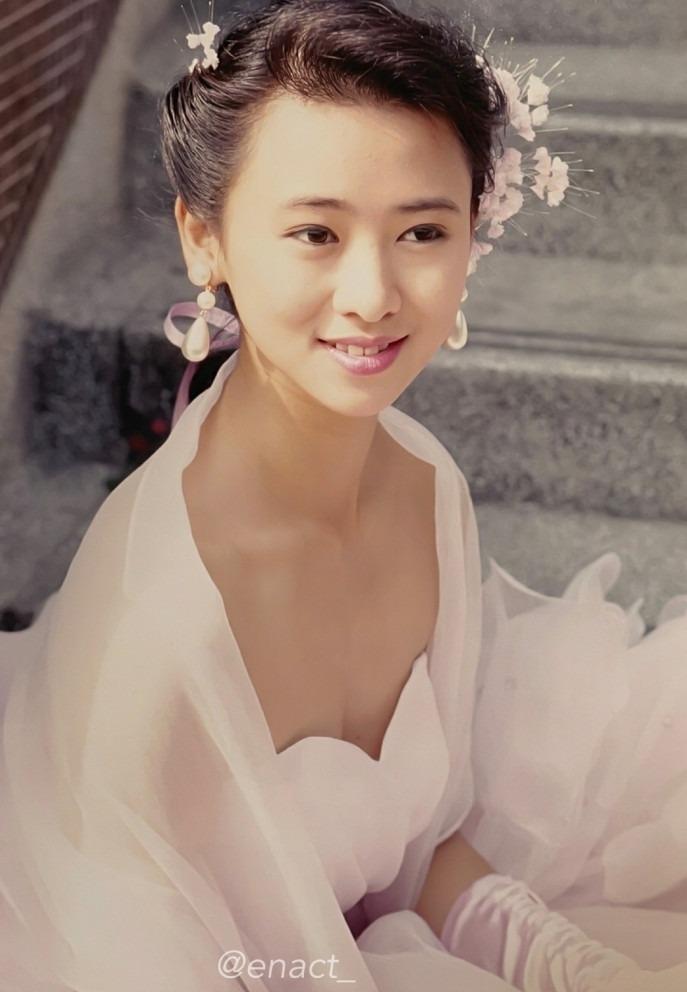 Ông Hồng: Hoa hậu chuyên đóng phim cấp 3, viên mãn bên ông xã đại gia-7