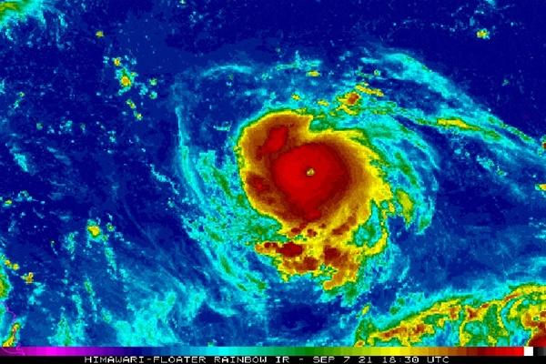 Dự báo thời tiết 25/10/2024: Bão Trà Mi gây sóng cao 9m, Hà Nội ngày đêm chênh 14 độ-3