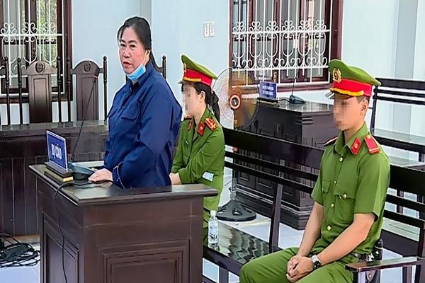 Cựu Phó viện trưởng Viện kiểm sát ‘vòi’ bị can hải sản, thuốc lá-3