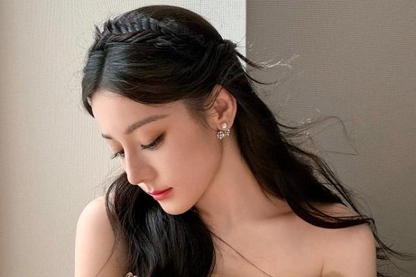 Địch Lệ Nhiệt Ba bị chê khắp cõi mạng vì tạo hình già thêm 10 tuổi, khiến người hâm mộ ngán ngẩm-5