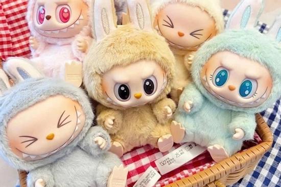 Người Việt trong 3 tháng chi gần 7 tỷ mua Labubu