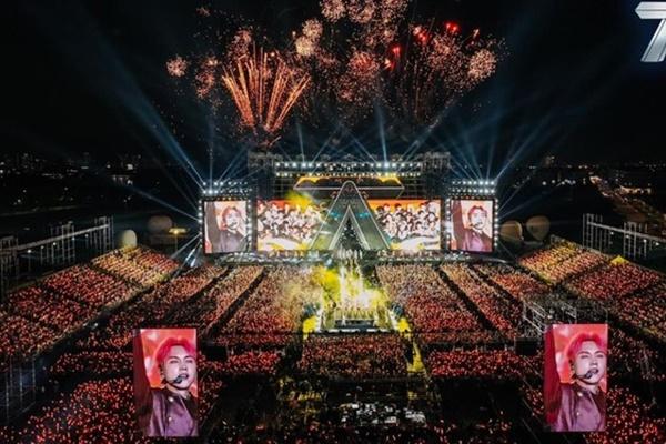 Cháy phòng sau một tiếng thông báo show Anh trai ở Hà Nội-4