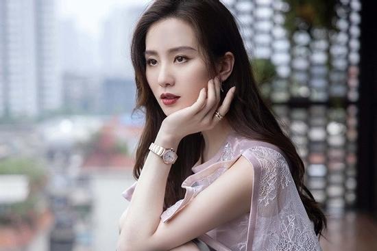 Trúng số vào cuối tháng 10, 3 con giáp được Quý Nhân trải đường, sự nghiệp thăng tiến