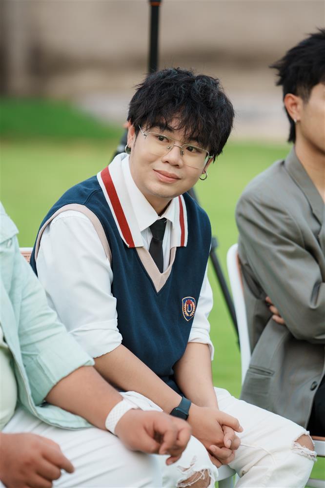 Biến cố ập đến thần đồng âm nhạc Bé Châu: Gia đình phá sản, chị ruột và bà qua đời-2