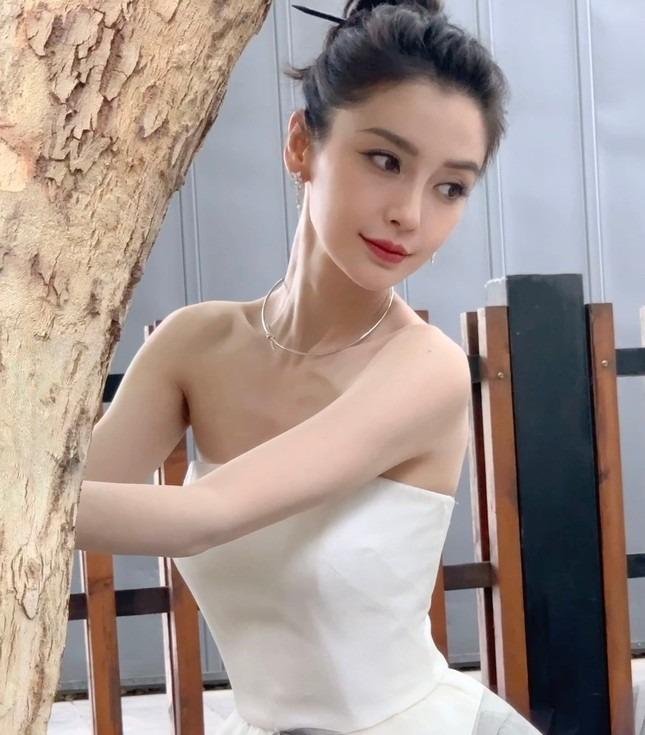 Huỳnh Hiểu Minh đang cứu Angelababy?-1