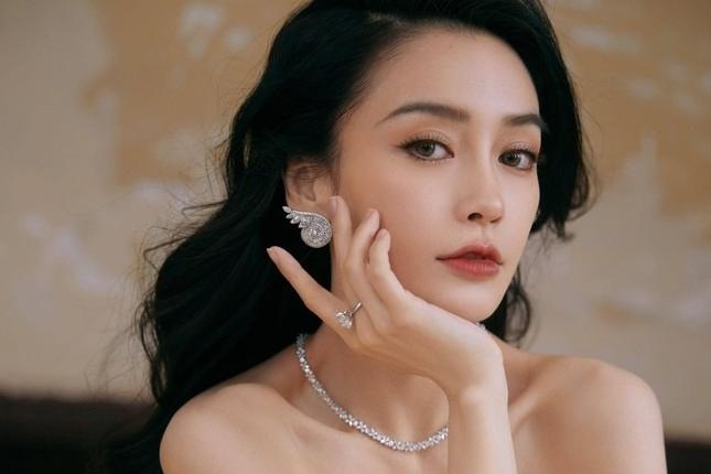 Động thái gây chú ý của Angelababy khi chồng cũ Huỳnh Hiểu Minh đưa tình mới đi khám thai-7