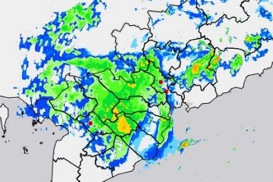 TPHCM mưa lớn từng đợt, nhiều nơi ở Nam Bộ hứng sấm sét liên hồi