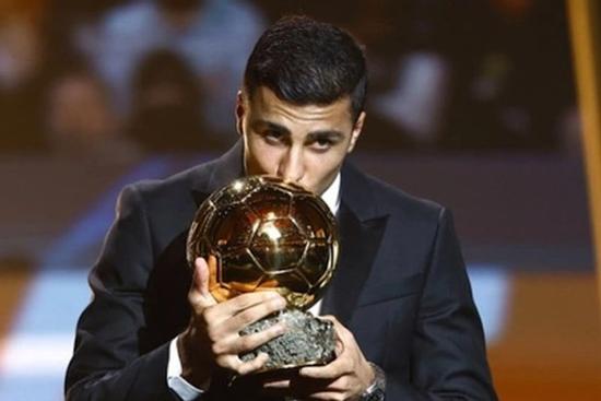 Rodri lập cột mốc lịch sử với Quả bóng vàng 2024