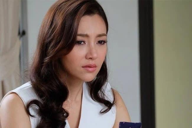 Chứng kiến vợ đi bên cạnh người đàn ông khác, tôi biết mình thật sự đã mất đi tất cả-1