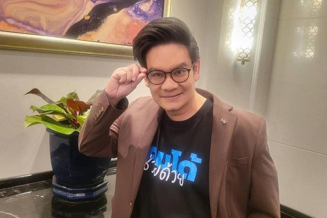 MC thời sự bật khóc trên sóng trực tiếp khi báo tin đồng nghiệp đột ngột qua đời-2