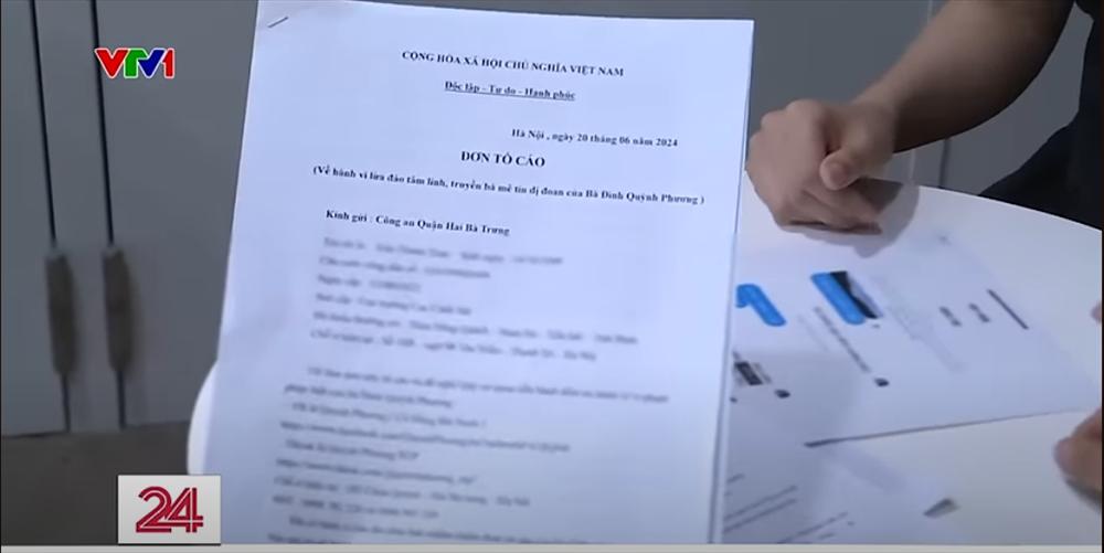 Cô đồng Quỳnh Phương với chiêu trò xem bói qua bát nước, nhìn thấu đời người vừa bị VTV nhắc tên là ai?-6