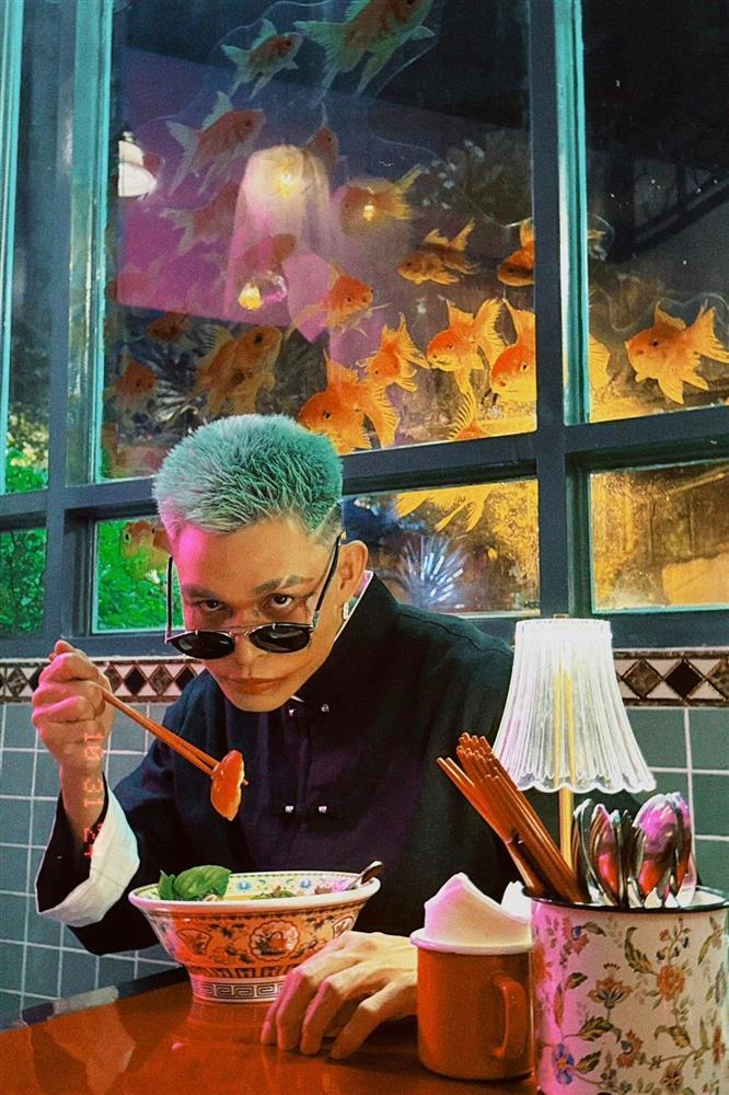 Nghệ sĩ Việt hóa trang Hoàn Châu cách cách, thủy thủ Mặt Trăng tối Halloween-6