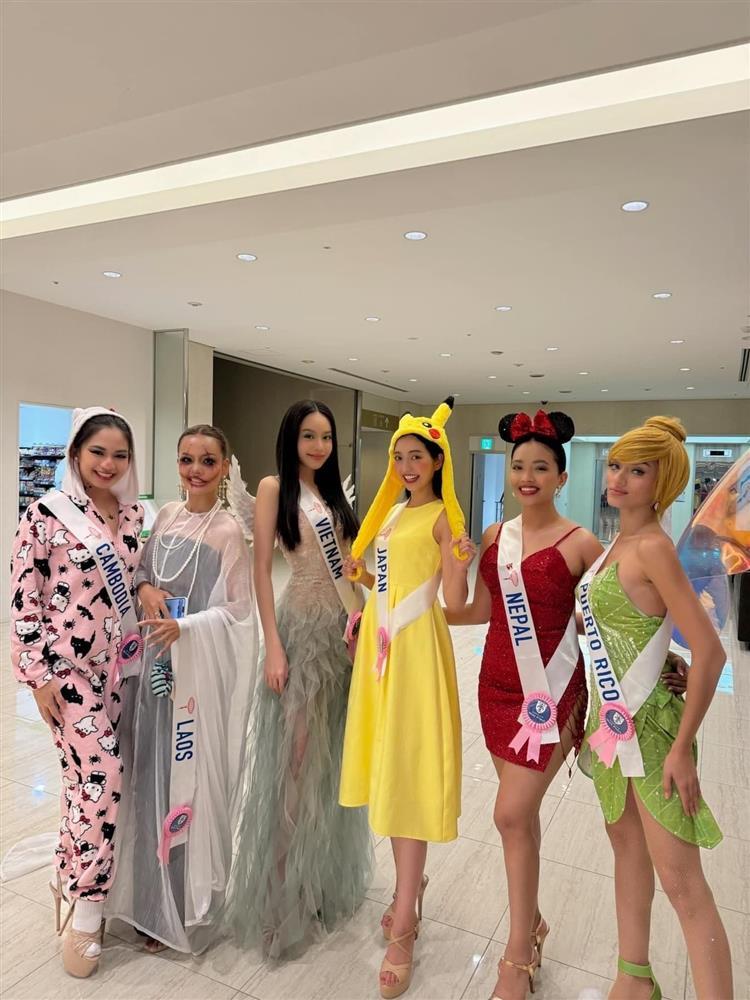 Nghệ sĩ Việt hóa trang Hoàn Châu cách cách, thủy thủ Mặt Trăng tối Halloween-15