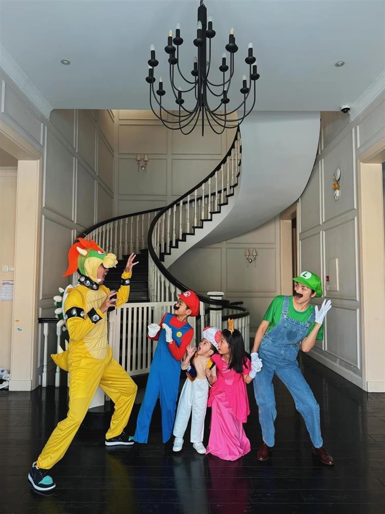 Nghệ sĩ Việt hóa trang Hoàn Châu cách cách, thủy thủ Mặt Trăng tối Halloween-16