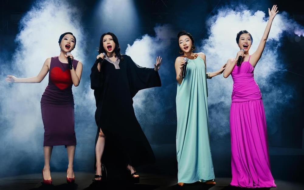 Nghệ sĩ Việt hóa trang Hoàn Châu cách cách, thủy thủ Mặt Trăng tối Halloween-18