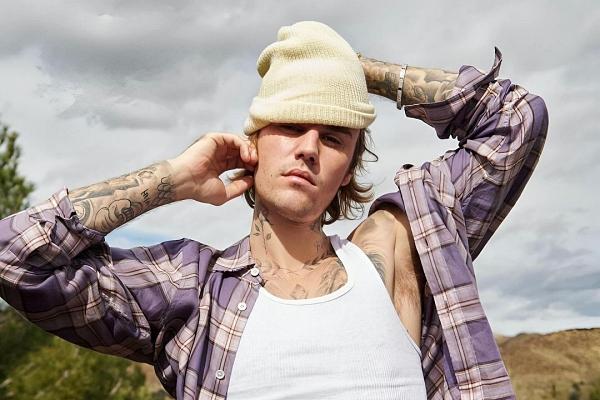 Justin Bieber lần đầu khoe ảnh gia đình, con trai mới sinh trở thành tâm điểm-7