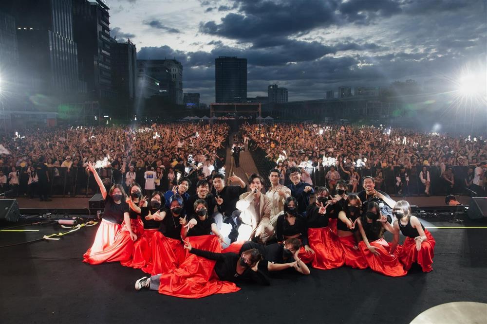 Bùng nổ live show cuối năm-2