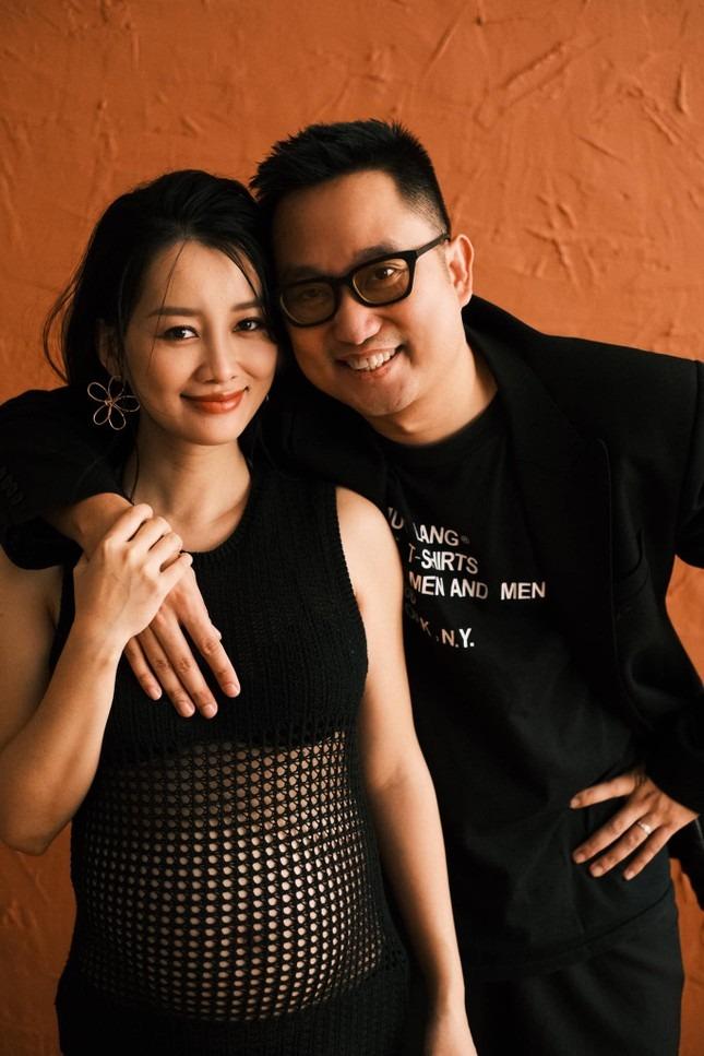 MC Quỳnh Chi cưới, sinh con ở tuổi 38-1