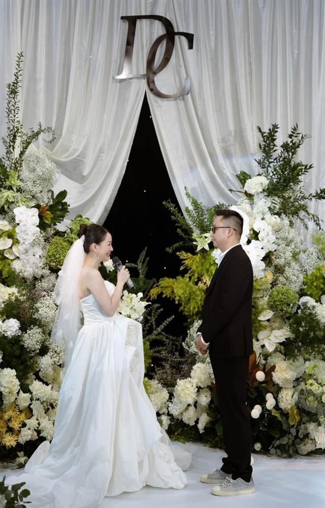 MC Quỳnh Chi cưới, sinh con ở tuổi 38-2