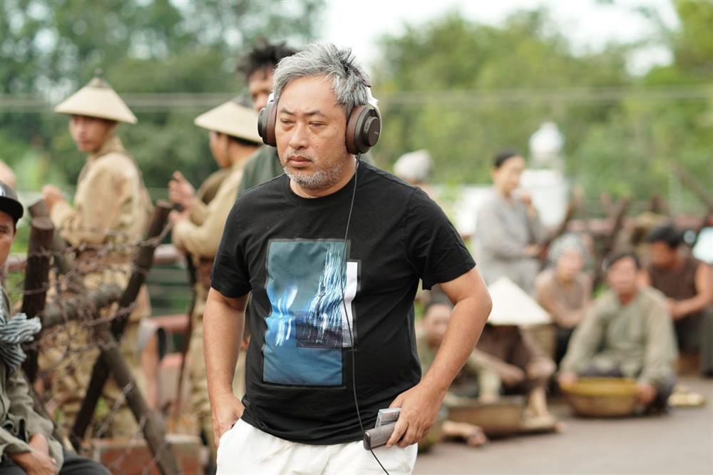 Đạo diễn nổi tiếng làm phim trăm tỷ và mối tình với chị đẹp kém 11 tuổi-2