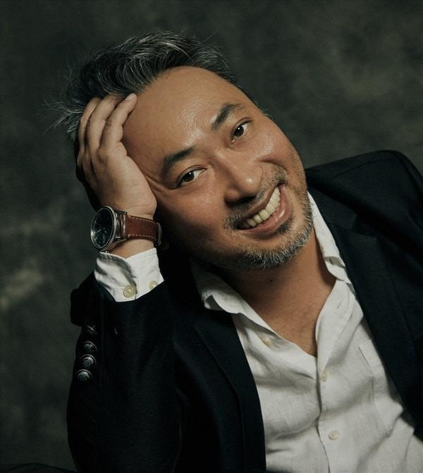 Đạo diễn nổi tiếng làm phim trăm tỷ và mối tình với chị đẹp kém 11 tuổi-11