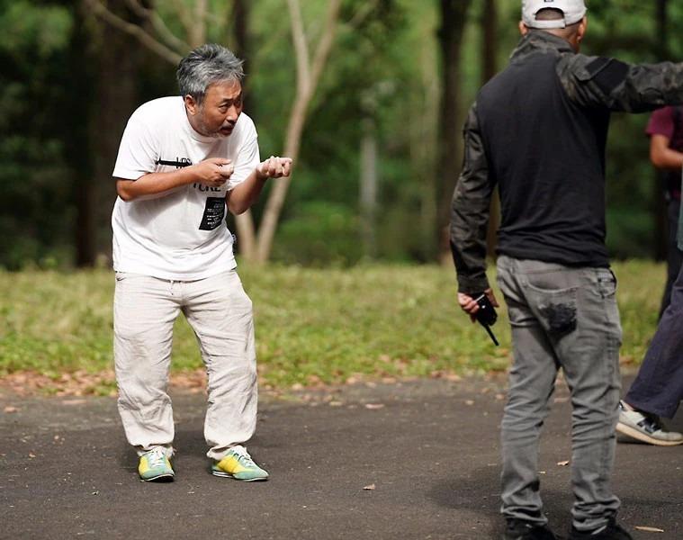 Đạo diễn nổi tiếng làm phim trăm tỷ và mối tình với chị đẹp kém 11 tuổi-7