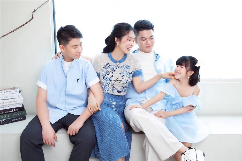 Nữ diễn viên xinh đẹp đánh cược với số phận để hạnh phúc bên chàng trai kém 7 tuổi-12