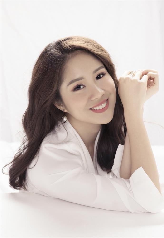 Nữ diễn viên xinh đẹp đánh cược với số phận để hạnh phúc bên chàng trai kém 7 tuổi-7