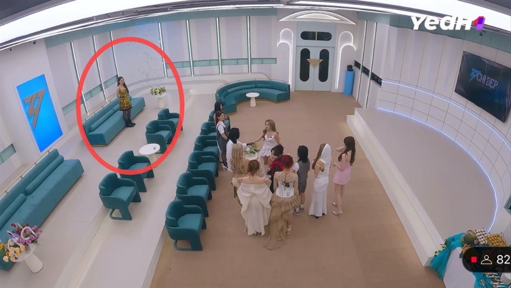 Minh Hằng lần đầu lên tiếng về thái độ kém thân thiện trên sóng truyền hình-4