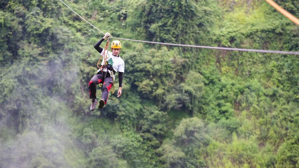 Ngồi võng, uống cà phê giữa thác đôi ngoạn mục ở Lào-3