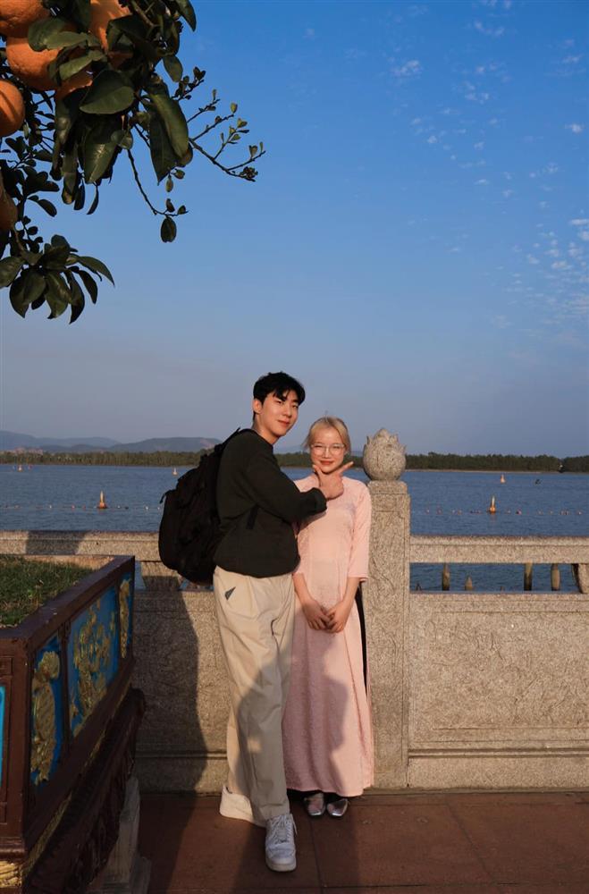 Chàng trai Hàn Quốc quỳ gối trước mẹ vợ Việt ở giữa sân, mối quan hệ 2 năm sau gây tò mò-2