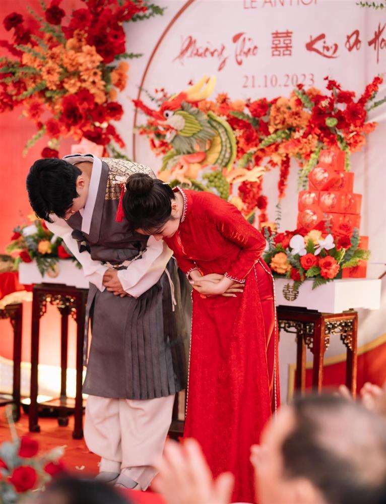 Chàng trai Hàn Quốc quỳ gối trước mẹ vợ Việt ở giữa sân, mối quan hệ 2 năm sau gây tò mò-4