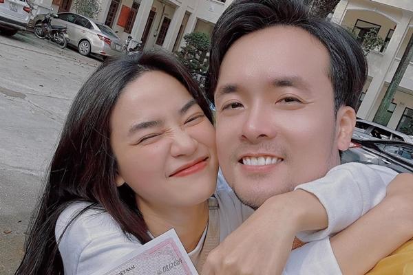 Chồng diễn viên Anh Đào Gặp em ngày nắng về là ai, có sự nghiệp ra sao?-9