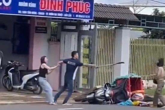 Xác minh vụ nam thanh niên đánh tới tấp, cầm rựa đòi chém nữ shipper