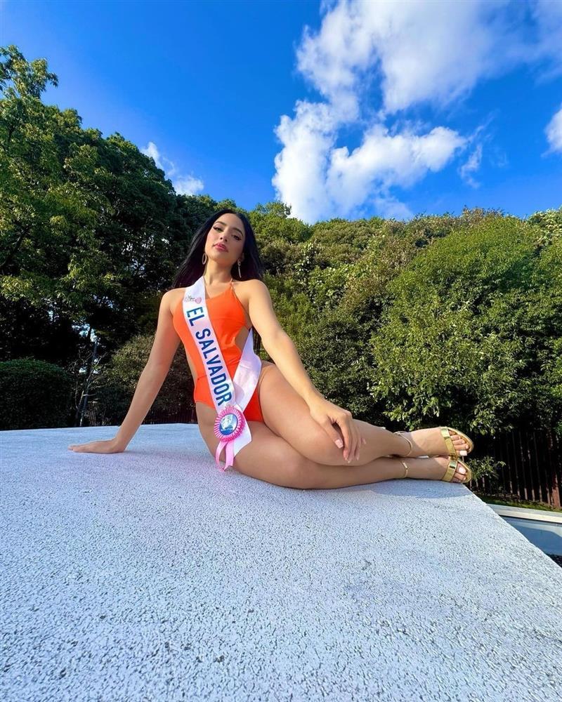 Hoa hậu Thanh Thủy và dàn thí sinh Hoa hậu Quốc tế diện áo tắm-10