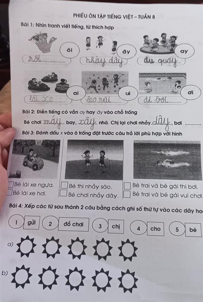 Bài tập tiếng Việt của học sinh tiểu học khiến nhiều phụ huynh khóc không thành tiếng-1