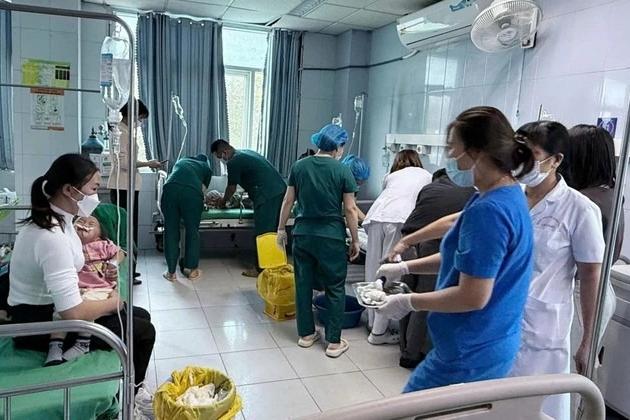 Công an Lai Châu vào cuộc vụ 20 trẻ mầm non nghi ăn nhầm thuốc diệt chuột-2