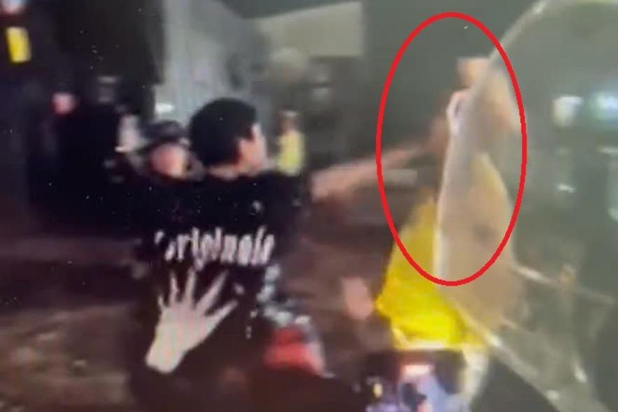 Khởi tố gã đàn ông tấn công CSGT khi bị kiểm tra nồng độ cồn-2