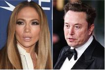 Elon Musk chỉ trích Jennifer Lopez