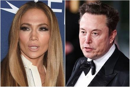 Elon Musk chỉ trích Jennifer Lopez