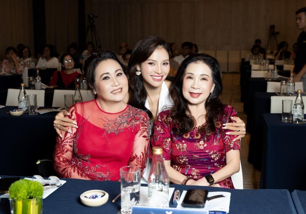 phuong-trinh-jolie-2.jpg