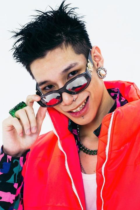 MCK làm gì khi lộ ảnh nhạy cảm?-1