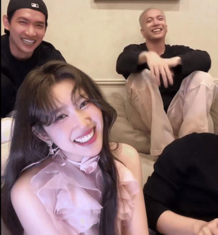 Thúy Ngân và Võ Cảnh lộ bằng chứng phim giả tình thật khiến fan thích thú: Chàng tình tứ tháp tùng nàng đi sự kiện-5