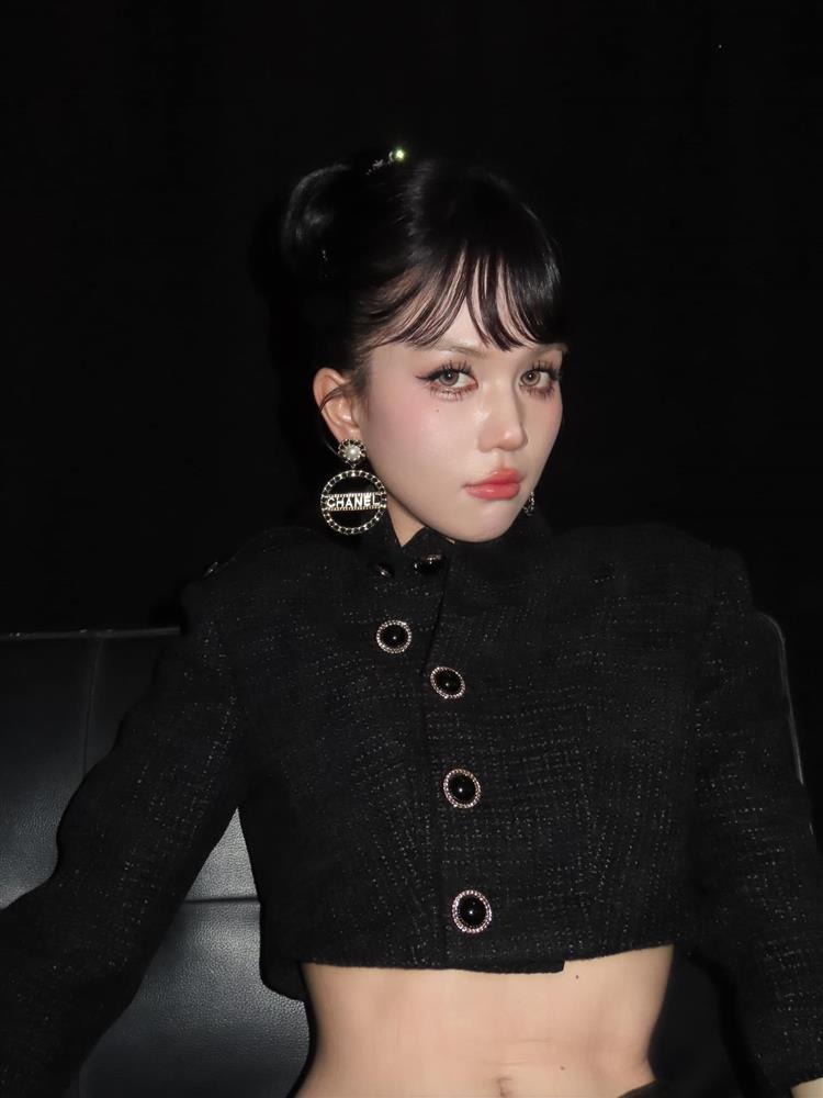 Không nhận ra Ngọc Trinh với chiếc mũi lạ-1