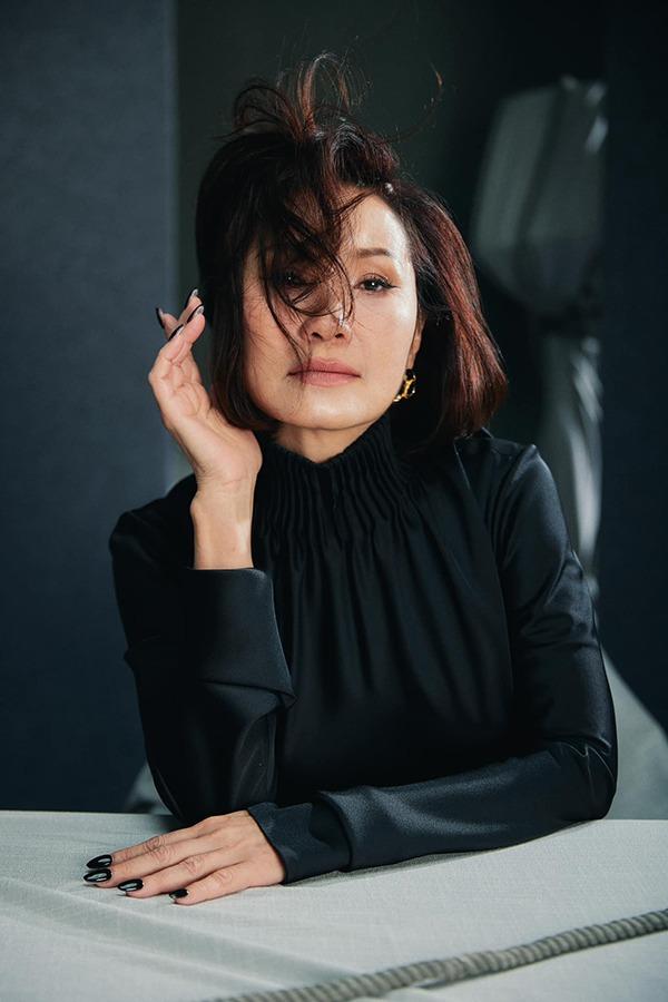 Nữ nghệ sĩ ly hôn ở tuổi trung niên, hiện tại ở vậy, sự nghiệp thăng hoa, nhan sắc trẻ đẹp-1