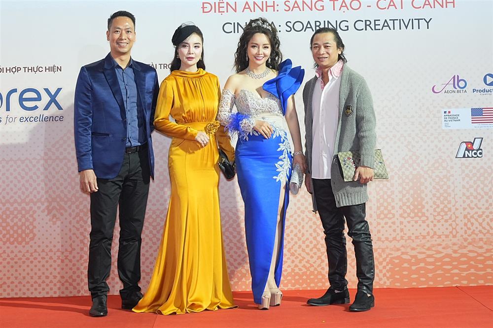 Chải Long Vũ bảnh bao, mỹ nam Penthouse bắn tim ở thảm đỏ LHP Quốc tế Hà Nội 2024-9