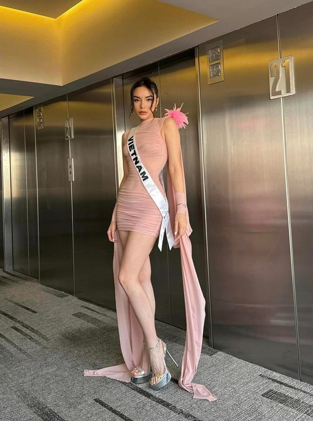Kỳ Duyên ngày thứ 10 Miss Universe: Người khen slay, người chê sến, nhưng có 1 điểm cộng cực lớn!-5