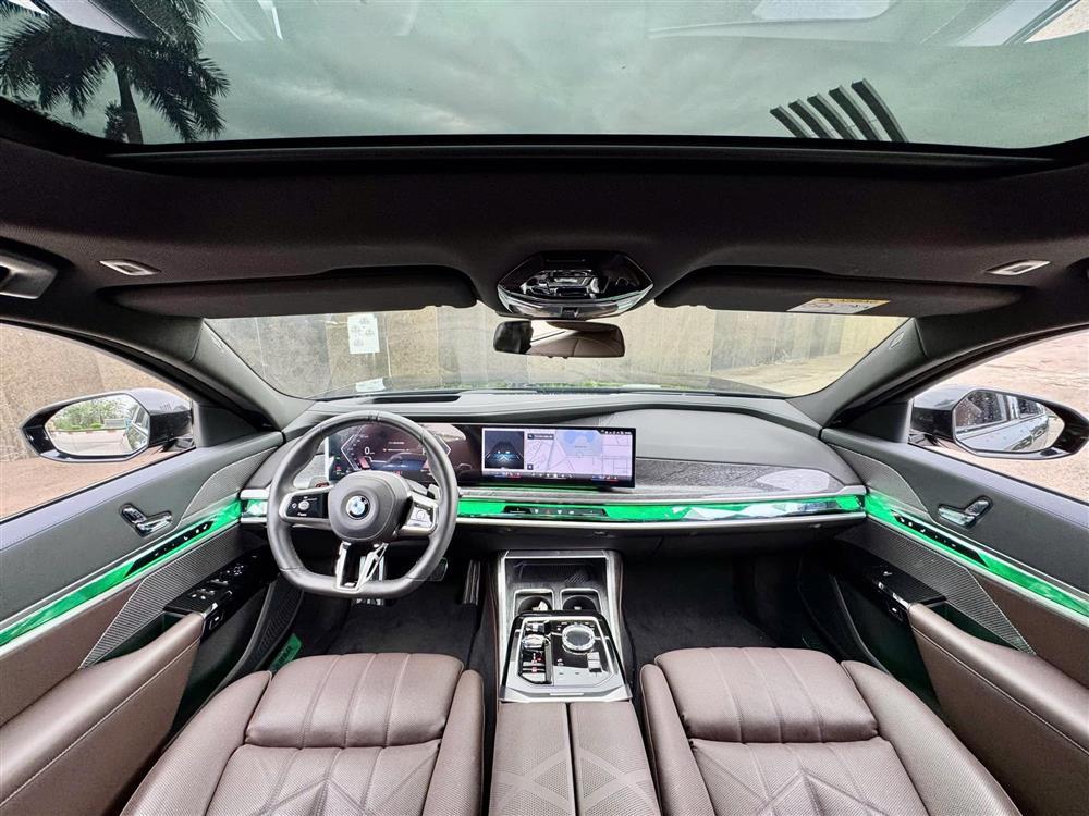 Rapper Andree tậu BMW 7-Series giá niêm yết hơn 5 tỷ đồng, CĐM mạng khen ‘đỉnh nóc kịch trần’-6