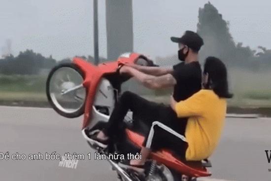 Loạt hình ảnh gây sốc trong MV của nhóm rapper Việt