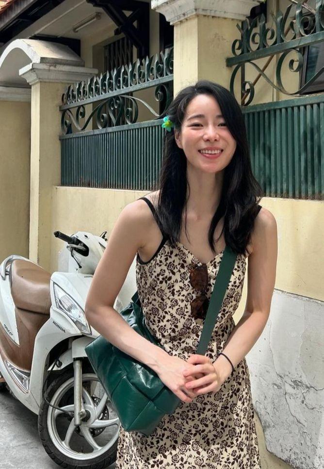 Nữ hoàng cảnh nóng Hàn Quốc đi chợ Nha Trang-4